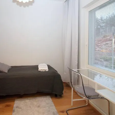 Three-room From Telakkaranta By The Aurajoki River Turku