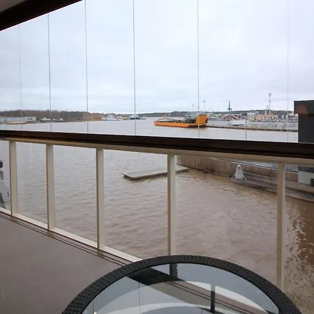 Three-room From Telakkaranta By The Aurajoki River Apartment *